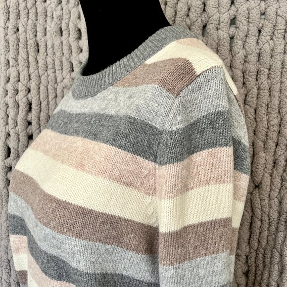 Gap Striped Knit Sweater Size medium - Picture 7 of 13